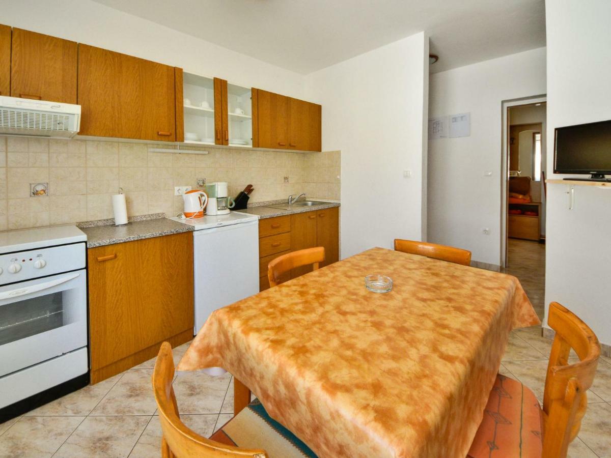 Apartment Lucija-2 By Interhome Kampor Eksteriør billede